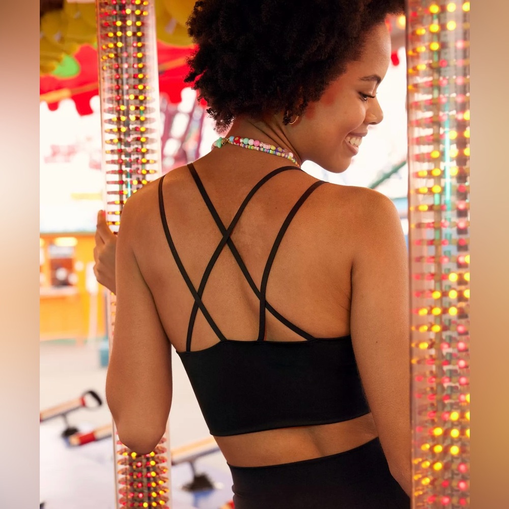 OFFLINE Aerie Real Me Hold Up Sports Bra